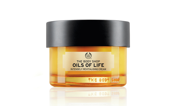 Test nu een nieuw verzorgingsproduct uit de lijn van Oils of Life™  van The Body Shop ® !