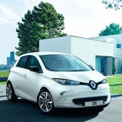 Autoweek en Marie Claire zoeken testrijders voor Renault ZOE, de nieuwste elektrische auto.