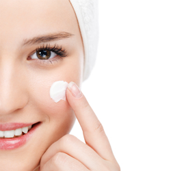 Koop jij je beautyproducten online? Doe mee en win een goed gevulde goodiebag!